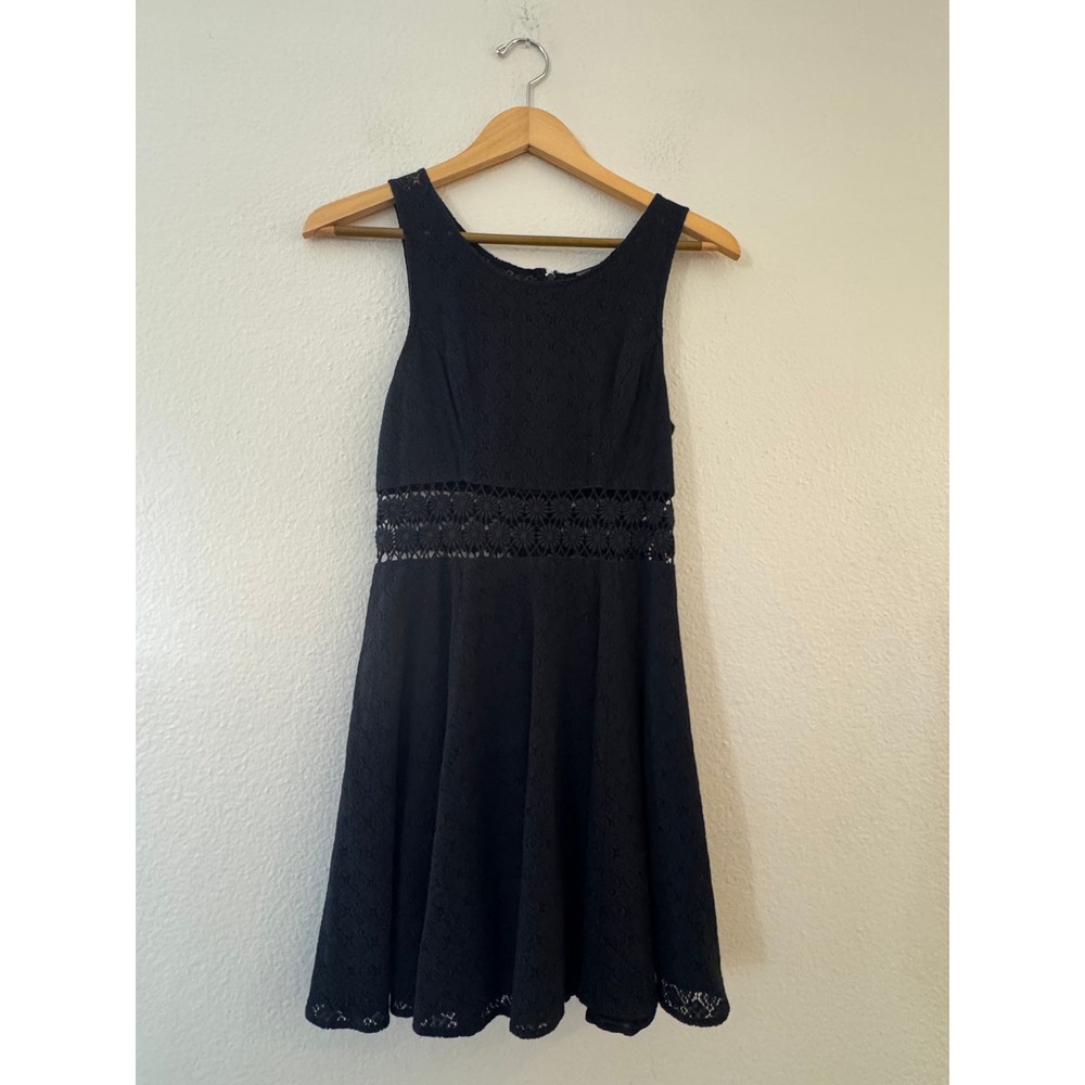 Free People Lace Crochet Waist Fit Flare Mini Dress Size 6 Black Excellent